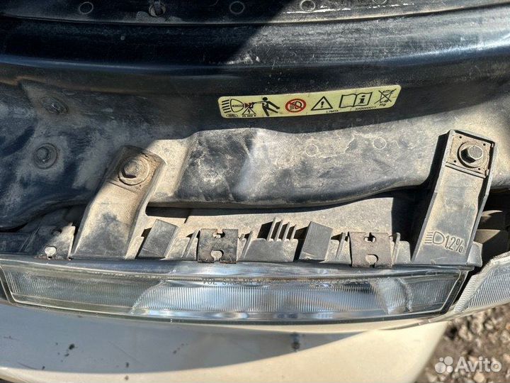 Фара левая Land Rover Range Rover M62B44 2004