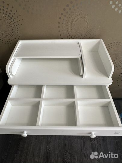 Пеленальный стол