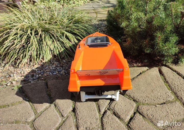 Прикормочный карповый кораблик Ранферри Solo V2