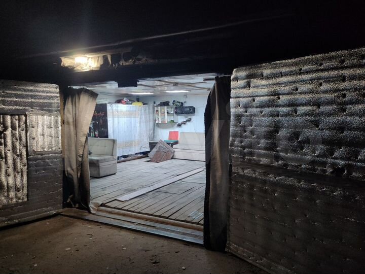 Гараж, > 30 м²