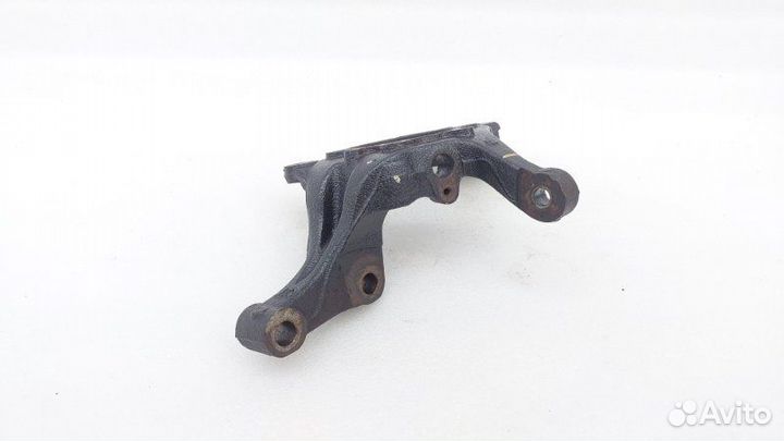 Кулак поворотный передний правый Kia Optima 4 JF