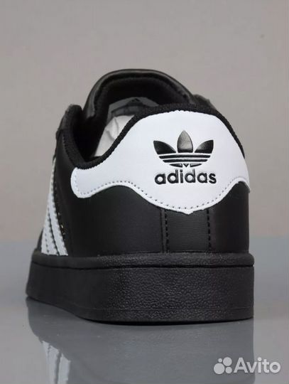 Мужские кожаные кроссовки Adidas