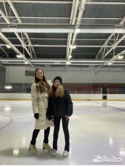 Тренер по фигурному катанию