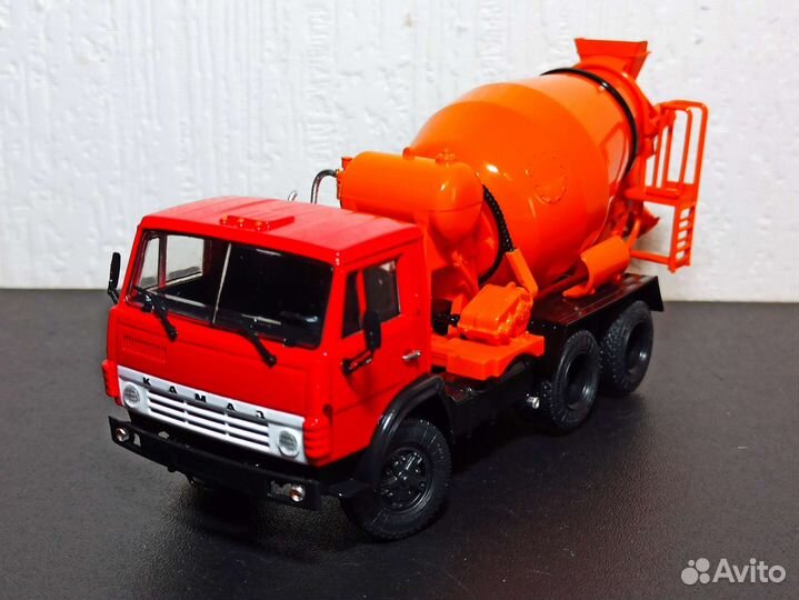 Сб-92(5511) SSM/ аист 1/43