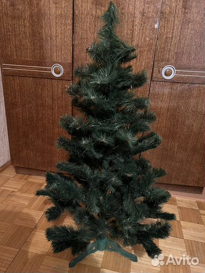 Елка искусственная на крестовине