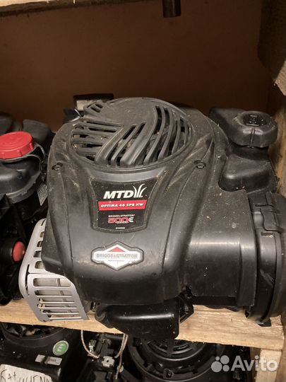 Двигатель для газонокосилки с установкой