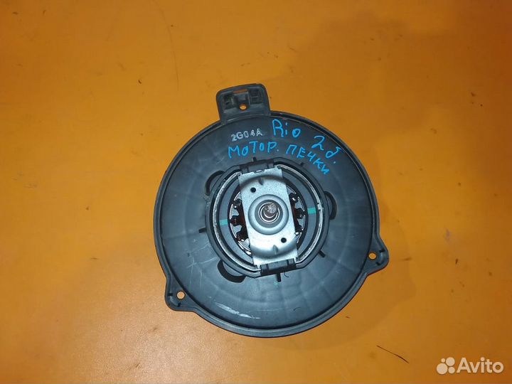 Моторчик печки на Kia Rio Hyundai Solaris