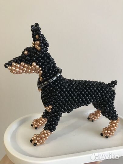 Доберман из бисера