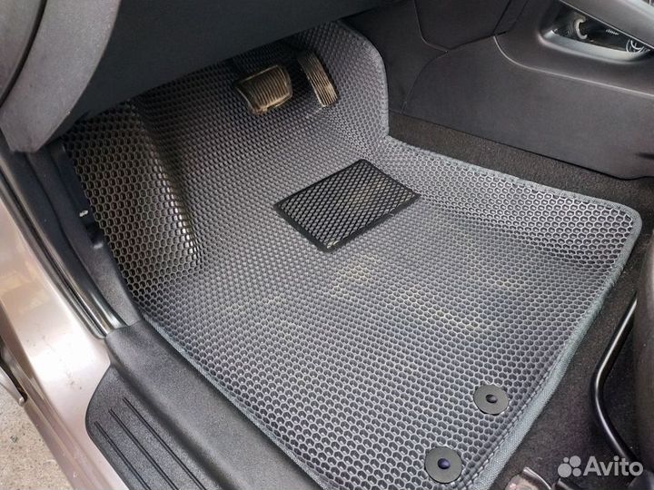 Автоковры водительские EVA Nissan Bassara JU30 Ева