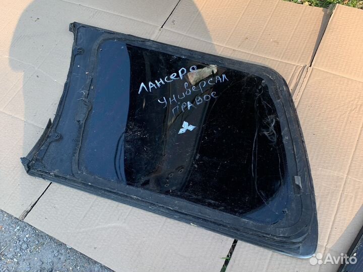 Стекло багажника боковое lancer 9 универсал