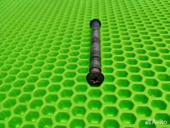 Ось колеса N 01 на детскую коляску