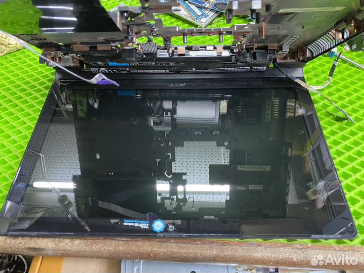 5951G ноутбук i7 (без винта клавы и нижней крышки)