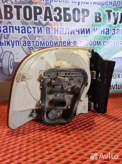 Фонарь задний правый Volkswagen Touareg