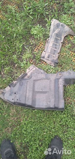 Левая защита двигателя nissan almera классик