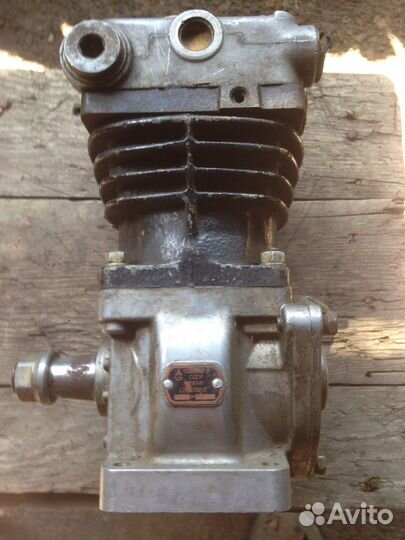 Компрессор автомобильный