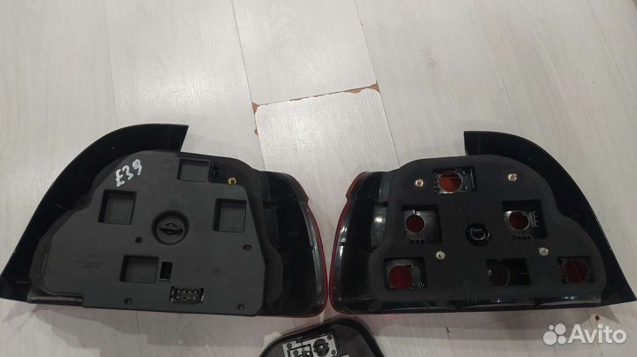 Задние фонари BMW E39 hella