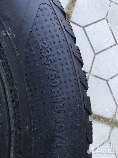 Kumho I'Zen RV Stud KC16 235/60 R18 107