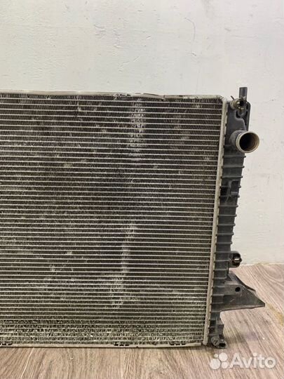 Радиатор двс Land Rover Discovery 3 внедорожник