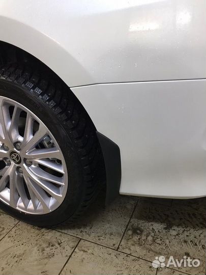 Toyota Camry 70 Брызговики N2HQ7