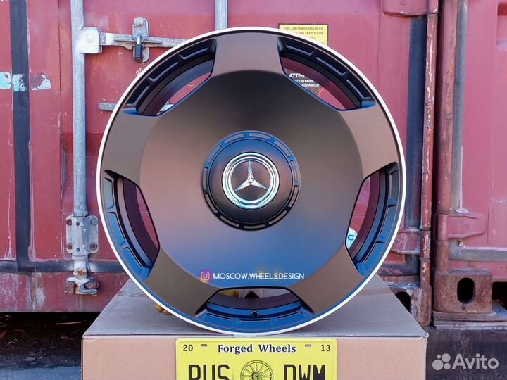 Кованые диски R22 на Mercedes-Benz G-Class AMG
