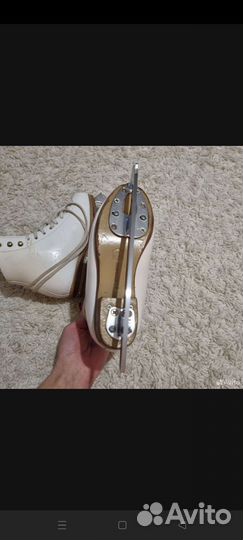 Коньки фигурные