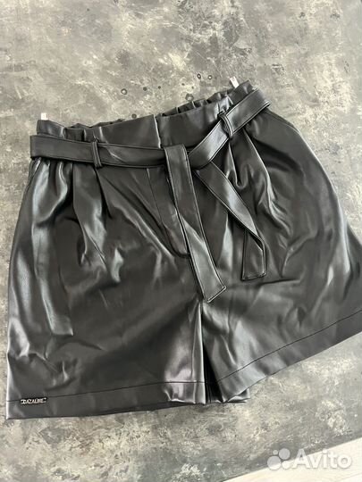 Шорты кожаные