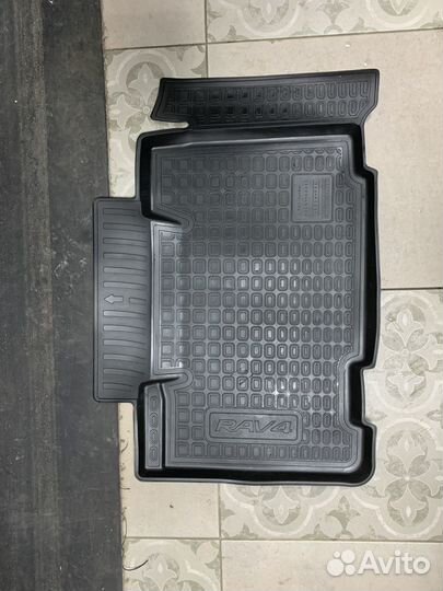 Оригинальные коврики в салон Toyota Rav4 4 покол