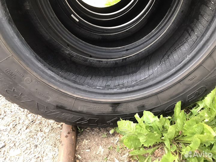 Goodyear Wrangler HP All Weather 235/65 R17 104V