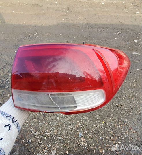 Задняя фара kia sorento prime 92402c5111