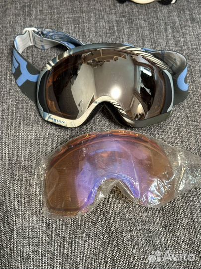 Спортивные очки Oakley