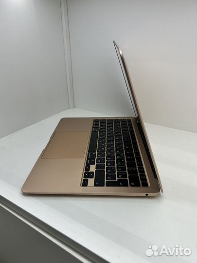 Apple MacBook Air 13 2020 i5/8/512/867цик