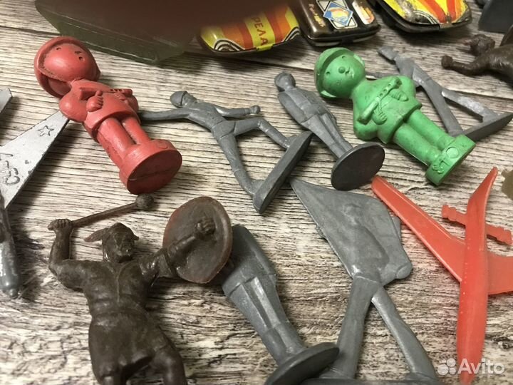 Металлические, оловянные, пластиковые игрушки СССР