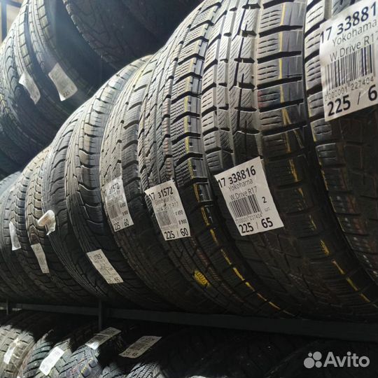 Bridgestone Potenza RE050A 275/35 R19 96Y