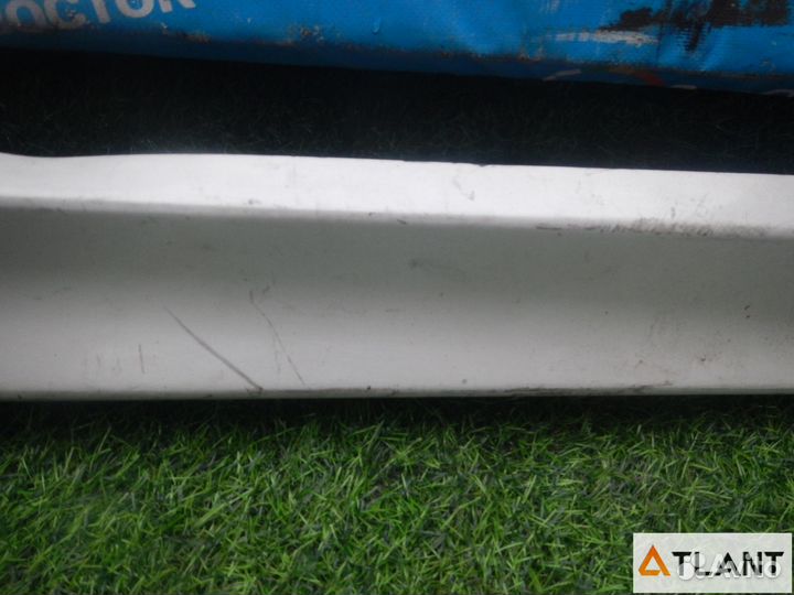 Порог правый toyota nadia