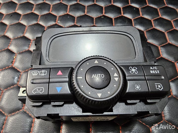 Блок управления климатом Mercedes W639 рест