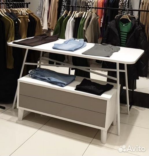 Столы большие овальные и круглые