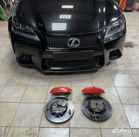 Суппорта, кит передних тормозов в сборе на GS, IS