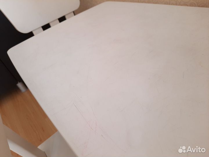 Детский стол икея маммут и 2 стула IKEA