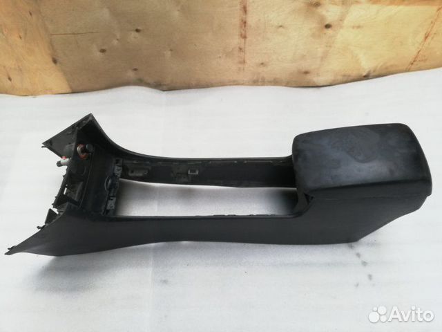 Подлокотник передний Mazda 3 BK 2007