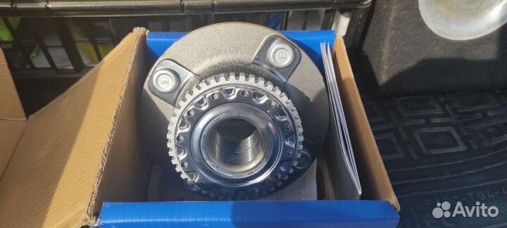 Ступица передняя левая