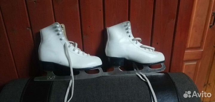 Коньки для фигурного катания женские