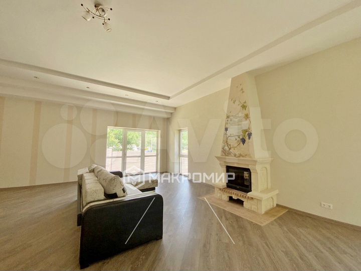 Дом 139 м² на участке 5,5 сот.