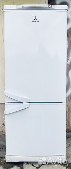 Холодильник Indesit