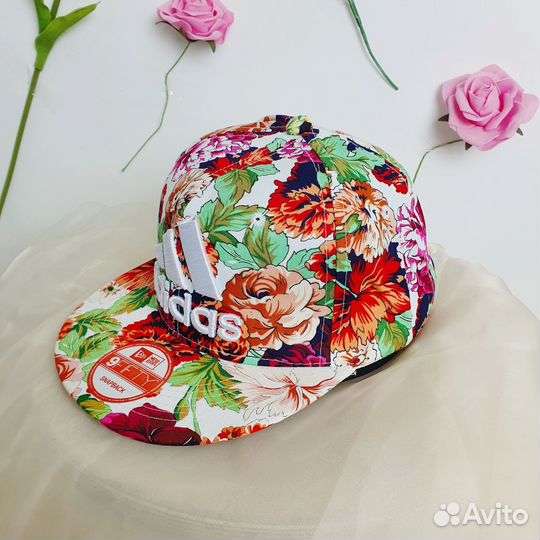 Кепка с цветами Adid