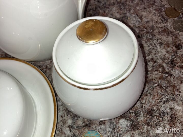 Часть чайного сервиза гдр