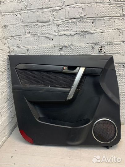 Обшивка боковой двери Chevrolet Captiva C100 Z20S1