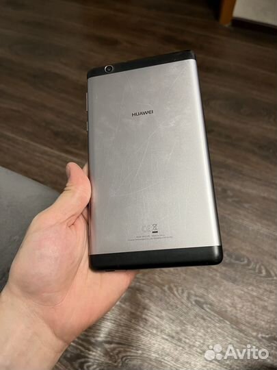 Телефон планшет Huawei media pad t3