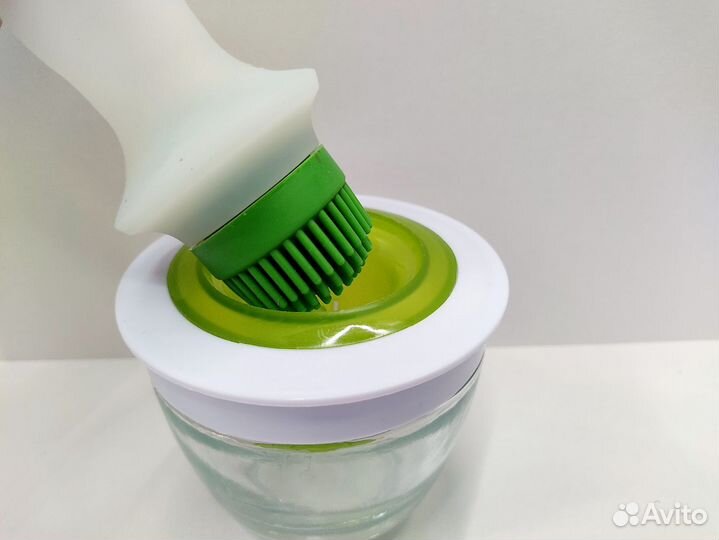 Масленка с силиконовой кистью