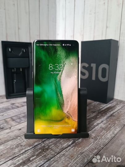 Samsung Galaxy S10, 8/128 ГБ