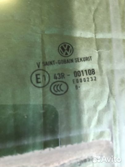 Стекло задней левой двери VW Golf VI